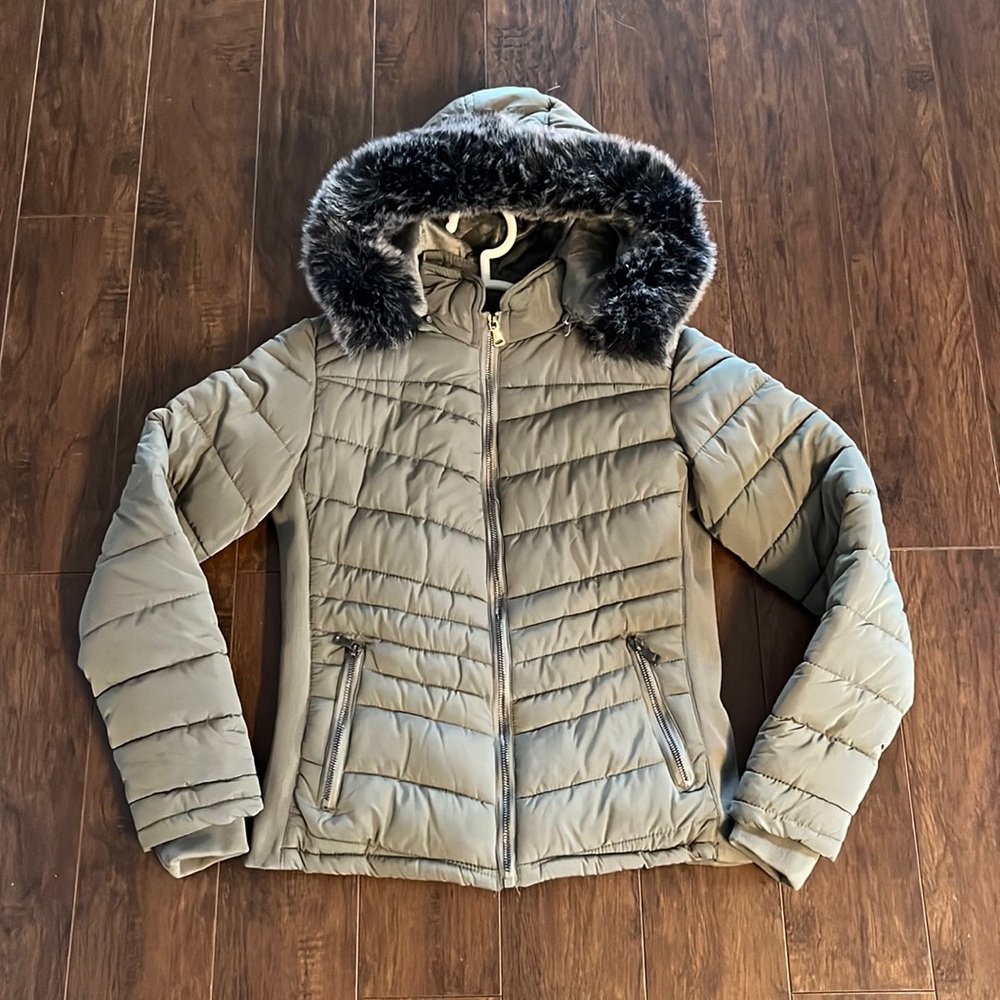 YMI Collection Puffer Jacket - Picture 3 of 7